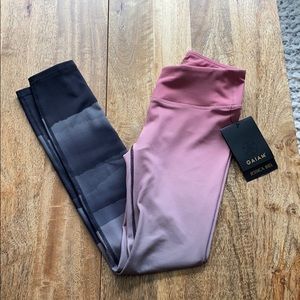 GAIAM (Jessica Biel) leggings